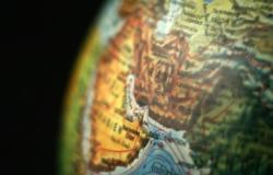 US-Iran Relations: From Nuclear Deal to Renewed Tensions? US-Iran Relations: From Nuclear Deal to Renewed Tensions?