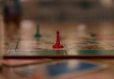 “Lower Costs, High Flexibility, and Secrecy”: The Strategic Game of Informal Governance